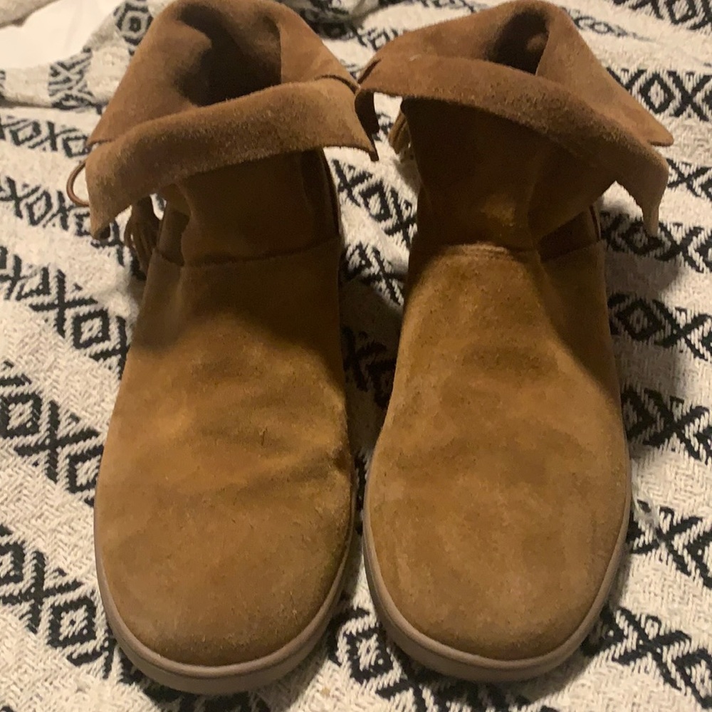 Size 9 kookaburra by ugg brown boots